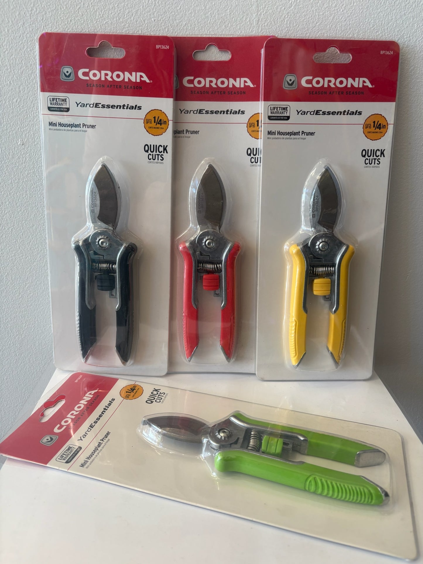 Mini Plant Pruner Corona Assorted Colors